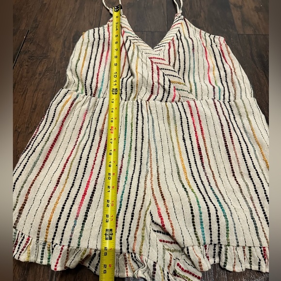 Tularosa Amelia Striped Linen Romper - Picture 11 of 12
